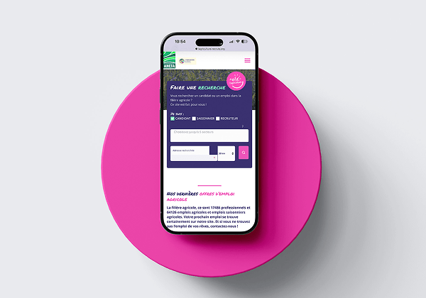 Bourse emploi, un téléphone qui présente le site internet